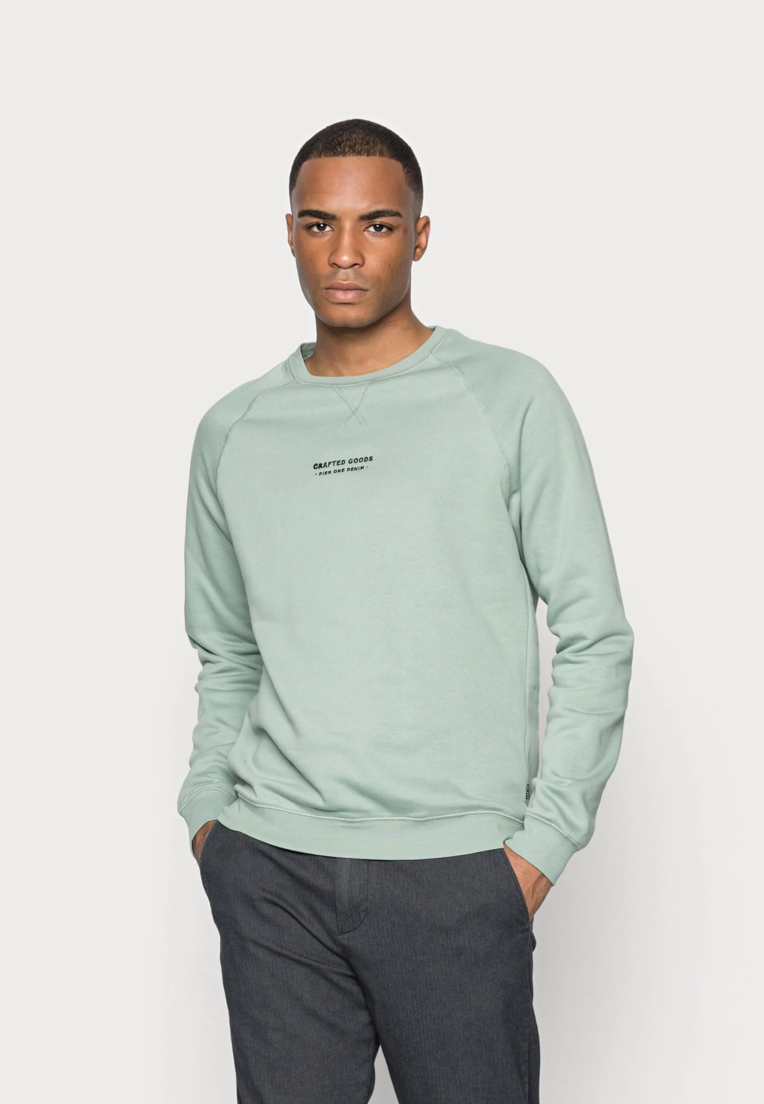 Pier One Crafted Goods Crew - Sweatshirt - Green 3 Pier One Crafted Goods Crew - Sweatshirt - Green