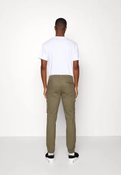 Pier One 2 Pack - Cargo Trousers - Olive/Black 10 Pier One 2 Pack - Cargo Trousers - Olive/Black -Pier One fc902c85933545cebb3dd199ee7ba342