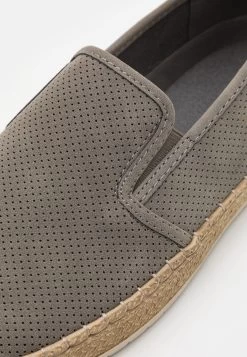 Pier One Slip-Ons - Grey -Pier One fe1b65cd36db4ca287f288fd26ff9c67