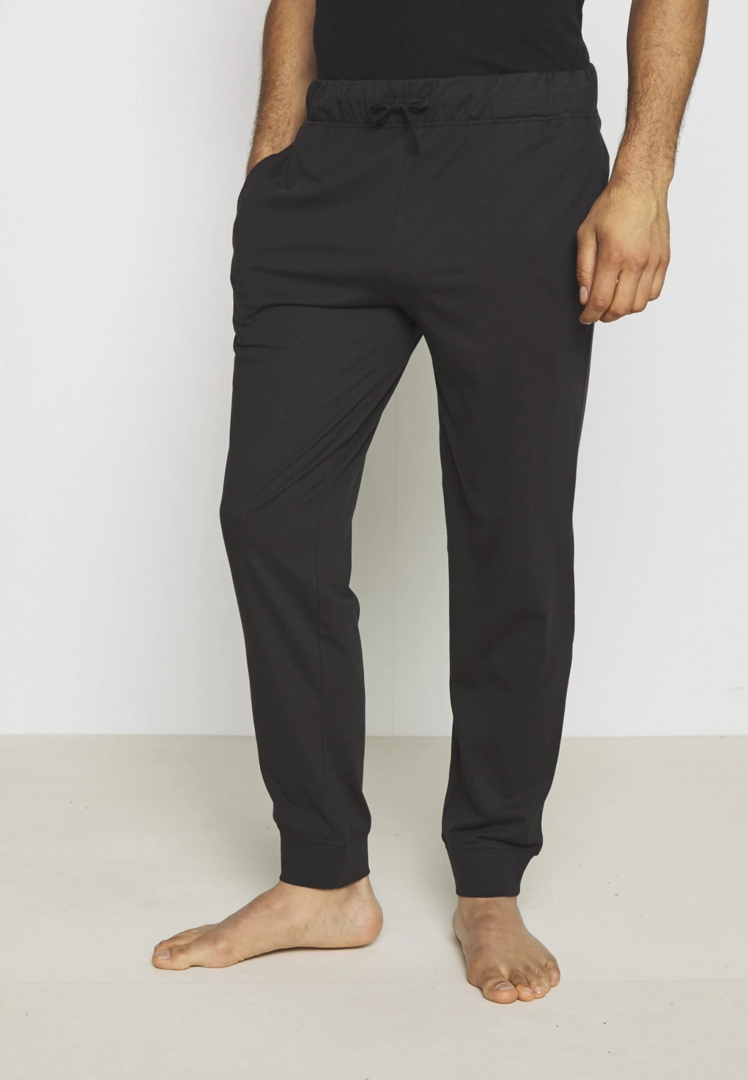 Pier One 2 Pack - Pyjama Bottoms - Black/Khaki 6 Pier One 2 Pack - Pyjama Bottoms - Black/Khaki - Image 4