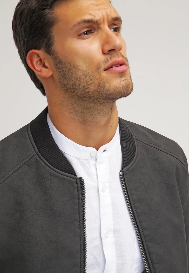 Pier One Shirt - White 6 Pier One Shirt - White - Image 4